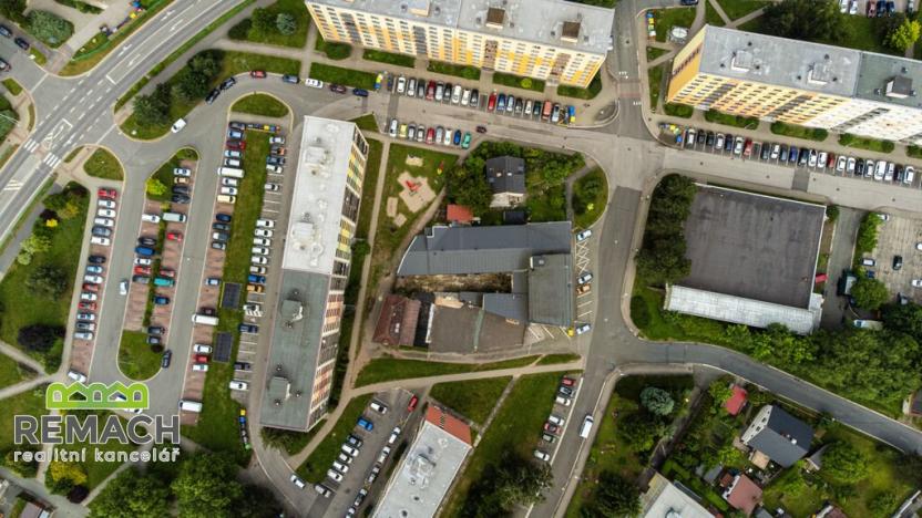 Pronájem obchodního prostoru, Náchod, Smiřických, 1100 m2