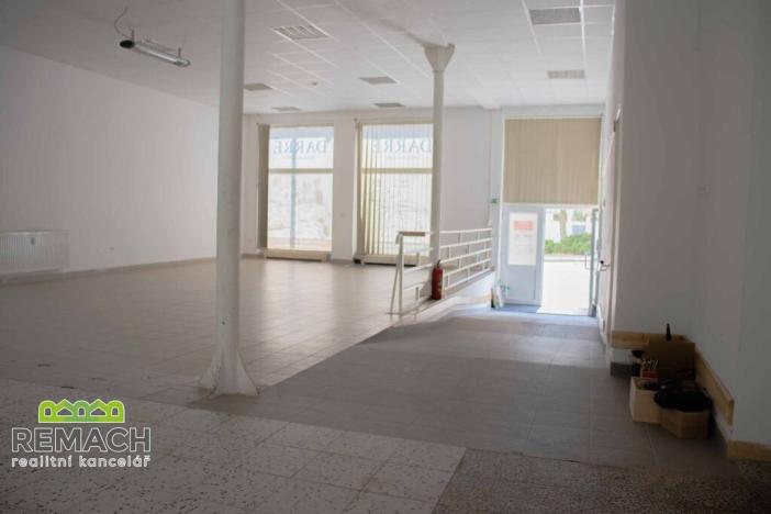 Pronájem obchodního prostoru, Náchod, Smiřických, 1100 m2