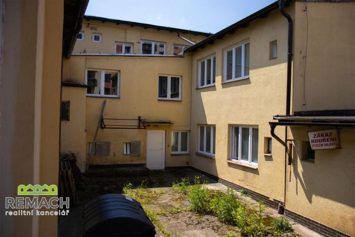 Pronájem obchodního prostoru, Náchod, Smiřických, 1100 m2