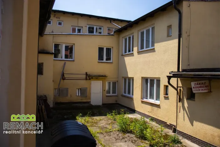 Pronájem obchodního prostoru, Náchod, Smiřických, 1100 m2