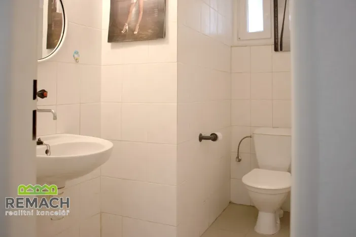 Pronájem obchodního prostoru, Náchod, Smiřických, 1100 m2