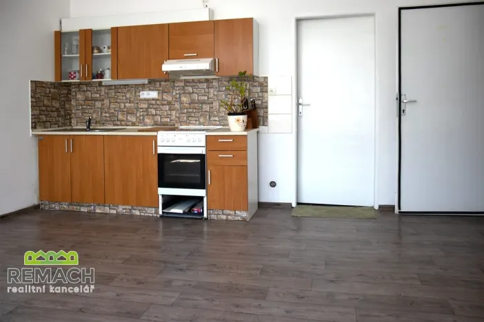 Pronájem obchodního prostoru, Náchod, Smiřických, 1100 m2