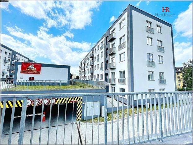 Prodej garážového stání, Milovice, Višňová, 13 m2