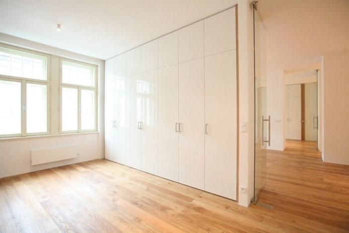 Pronájem bytu 3+kk, Praha - Vinohrady, Laubova, 109 m2