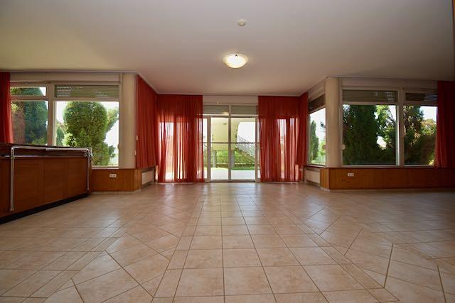 Prodej vily, Badacsonytomaj, Maďarsko, 490 m2