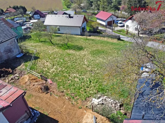 Prodej pozemku pro bydlení, Lhotka, 1080 m2