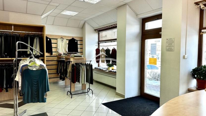 Pronájem obchodního prostoru, Křižanov, Benešovo náměstí, 116 m2