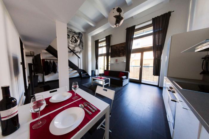 Prodej činžovního domu, Praha - Karlín, Křižíkova, 5555 m2