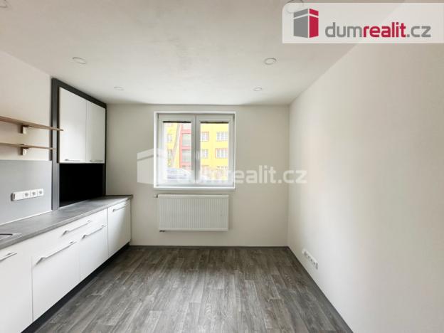 Pronájem bytu 1+kk, Děčín - Děčín II-Nové Město, Kamenická, 36 m2