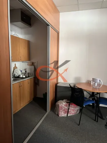 Pronájem komerční nemovitosti, Rožnov pod Radhoštěm, Tvarůžkova, 486 m2