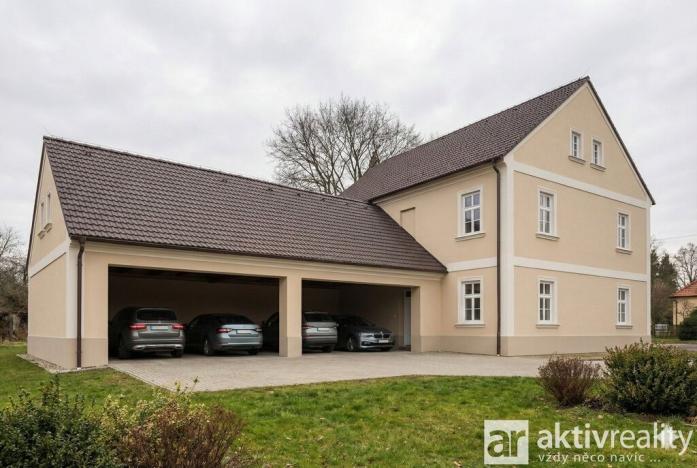 Prodej rodinného domu, Hostín u Vojkovic, 420 m2