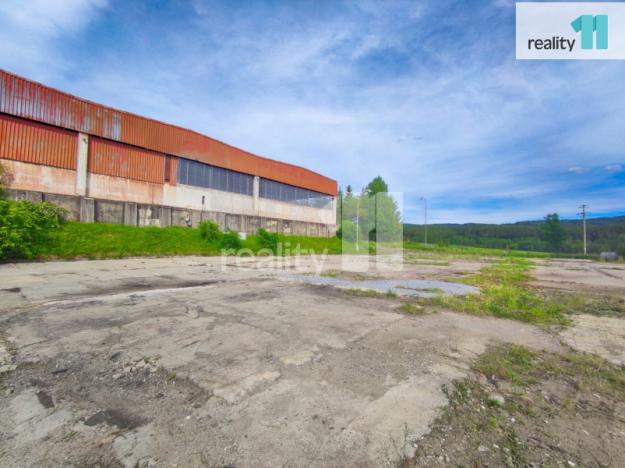 Pronájem komerčního pozemku, Strašice, 2248 m2