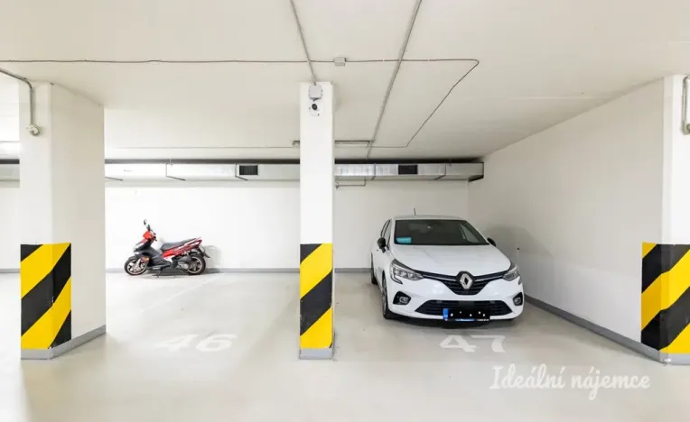 Pronájem bytu 2+kk, Praha - Záběhlice, Velenovského, 53 m2