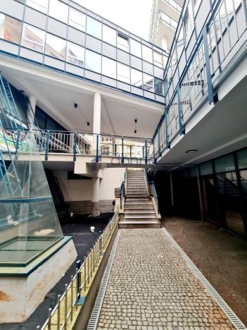 Pronájem obchodního prostoru, Praha - Vinohrady, Chrudimská, 376 m2