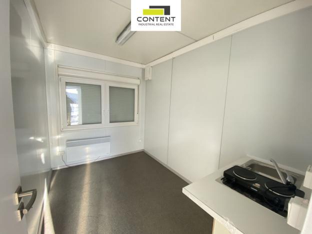 Pronájem komerčního pozemku, Nupaky, 17000 m2