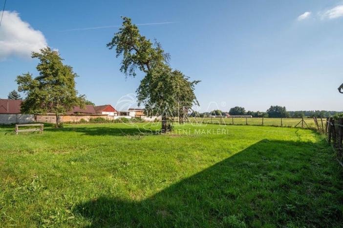 Prodej pozemku pro bydlení, Kladruby nad Labem - Bílé Vchynice, 1300 m2