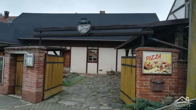Prodej restaurace, Luka nad Jihlavou, Hřbitovní, 688 m2