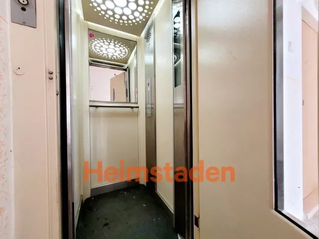 Pronájem bytu 1+kk, Havířov - Město, Hlavní třída, 21 m2