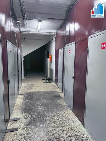 Pronájem skladu, Plzeň, Americká, 1 m2