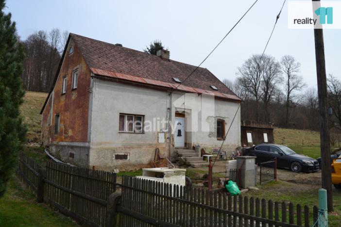 Prodej rodinného domu, Mikulášovice, 451 m2