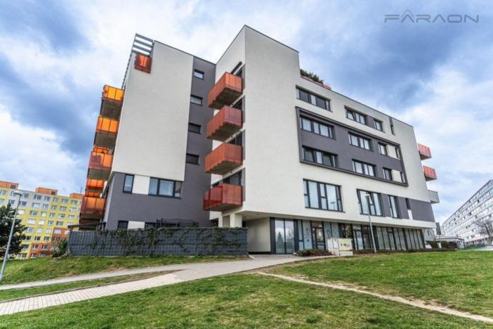 Prodej obchodního prostoru, Praha - Horní Měcholupy, Bolevecká, 64 m2