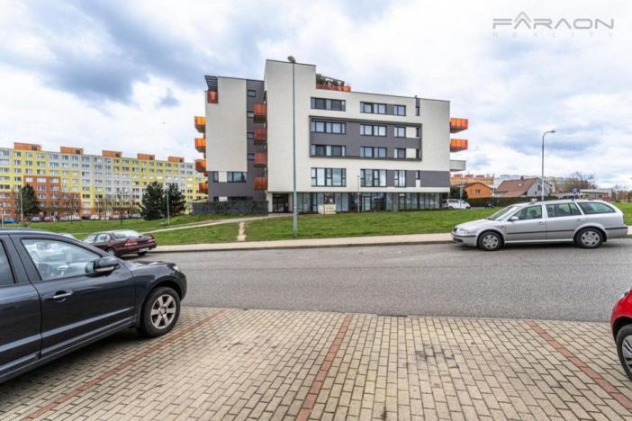 Prodej obchodního prostoru, Praha - Horní Měcholupy, Bolevecká, 64 m2