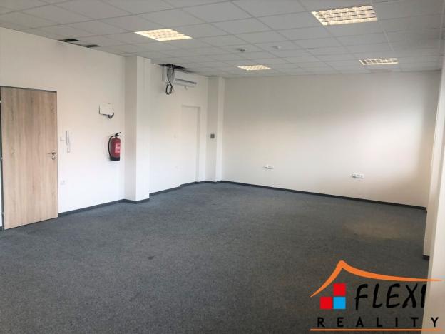 Pronájem obchodního prostoru, Ostrava, Novoveská, 199 m2