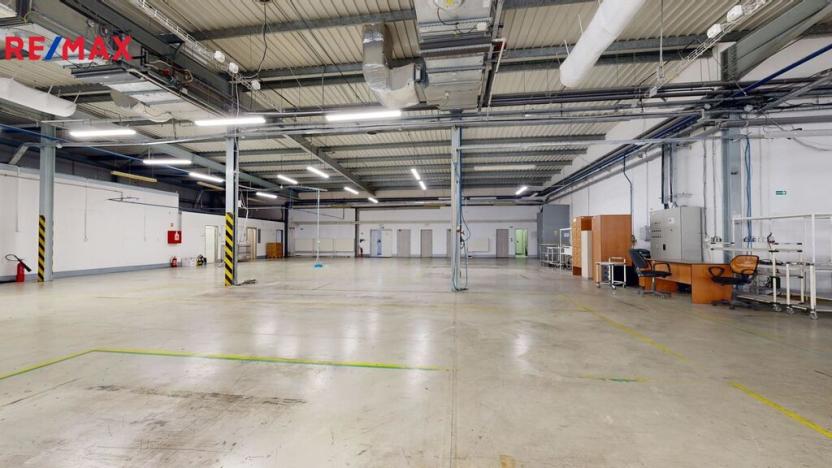 Prodej výrobních prostor, Blansko, 2746 m2