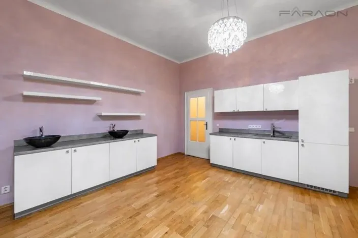 Prodej bytu 3+kk, Praha - Nové Město, Růžová, 136 m2