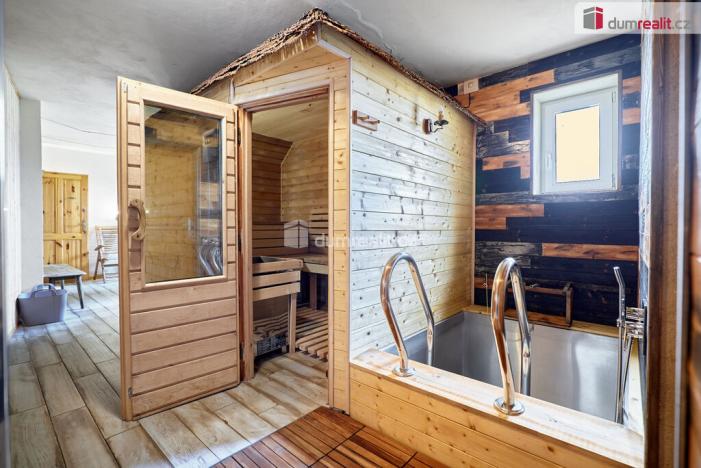 Prodej komerční nemovitosti, Abertamy, Plešivecká, 718 m2