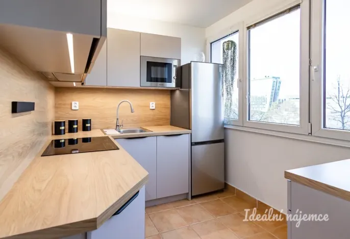 Pronájem bytu 2+1, Praha - Michle, Batelovská, 49 m2