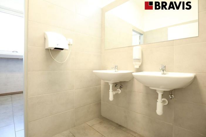 Pronájem kanceláře, Brno, Vídeňská, 400 m2