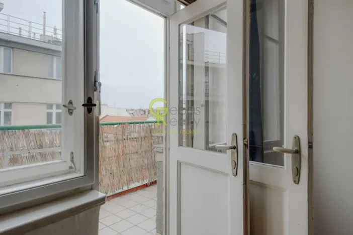 Pronájem bytu 2+1, Praha - Nové Město, Ve Smečkách, 52 m2