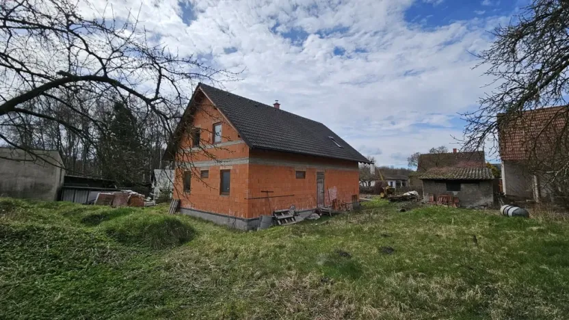 Prodej rodinného domu, Velký Borek, Partyzánská, 863 m2