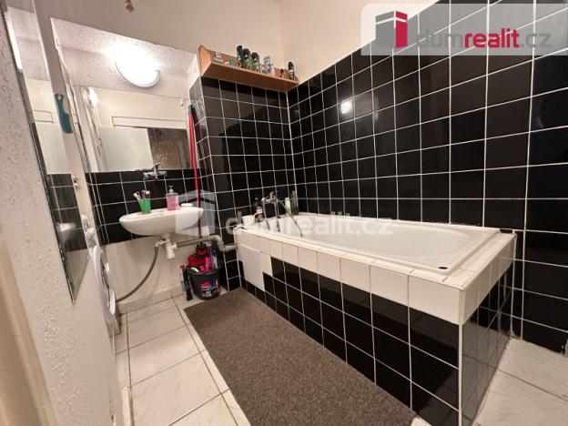 Pronájem bytu 2+1, Ústí nad Labem - Střekov, Ke Hradu, 57 m2