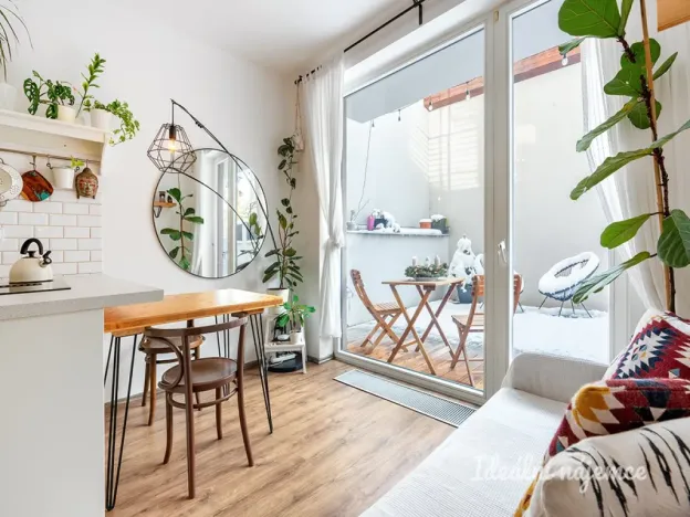 Pronájem bytu 2+kk, Praha - Vršovice, Košická, 48 m2