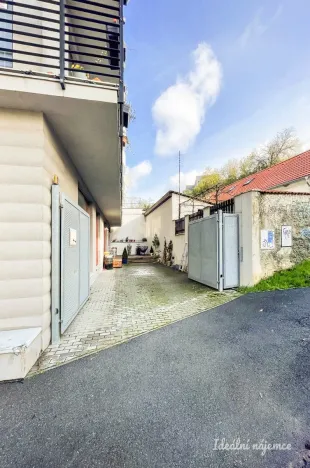 Pronájem bytu 2+kk, Praha - Vršovice, Košická, 48 m2