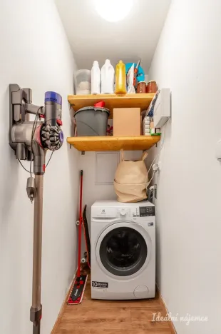 Pronájem bytu 2+kk, Praha - Vršovice, Košická, 48 m2