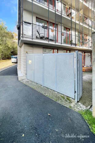 Pronájem bytu 2+kk, Praha - Vršovice, Košická, 48 m2