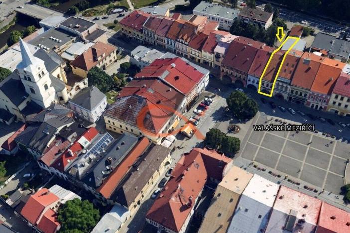 Prodej obchodního prostoru, Valašské Meziříčí, Náměstí, 345 m2