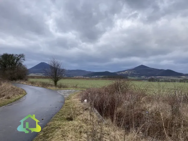 Prodej pozemku pro bydlení, Velemín - Oparno, 2226 m2