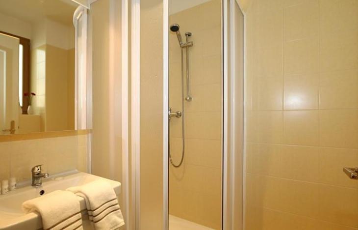 Pronájem bytu 1+1, Praha - Vinohrady, Máchova, 40 m2