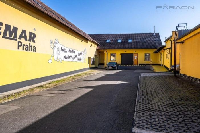 Pronájem skladu, Praha - Krč, Libušská, 976 m2