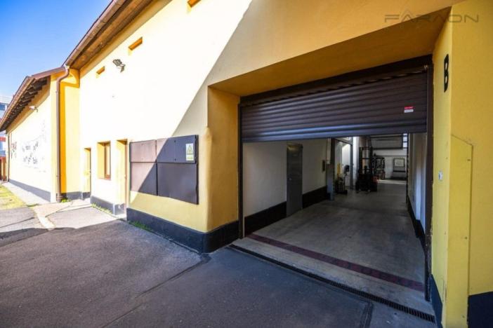 Pronájem skladu, Praha - Krč, Libušská, 976 m2
