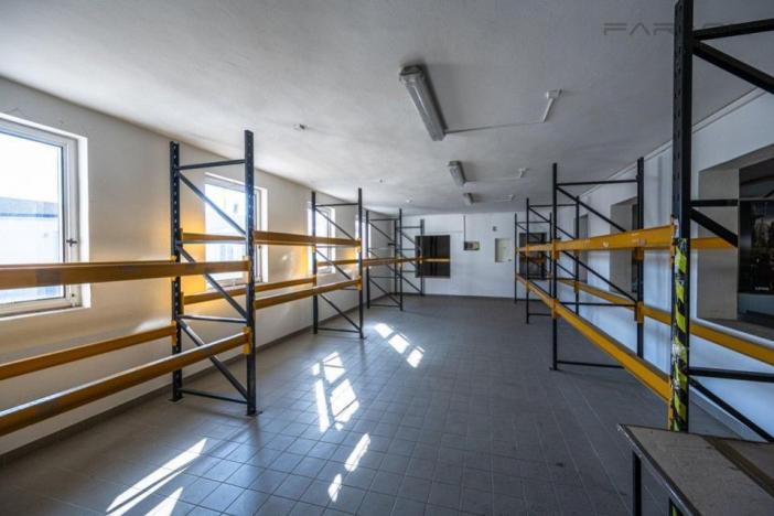 Pronájem skladu, Praha - Krč, Libušská, 976 m2