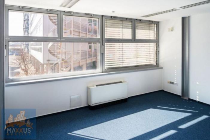 Pronájem kanceláře, Brno - Zábrdovice, Plynárenská, 760 m2
