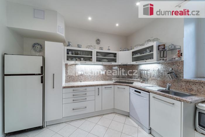 Prodej rodinného domu, Mariánské Lázně - Úšovice, Dobrovského, 290 m2