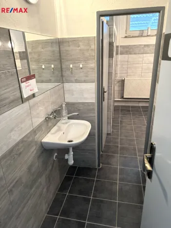 Pronájem obchodního prostoru, Třebíč - Nové Dvory, Viktorinova, 267 m2