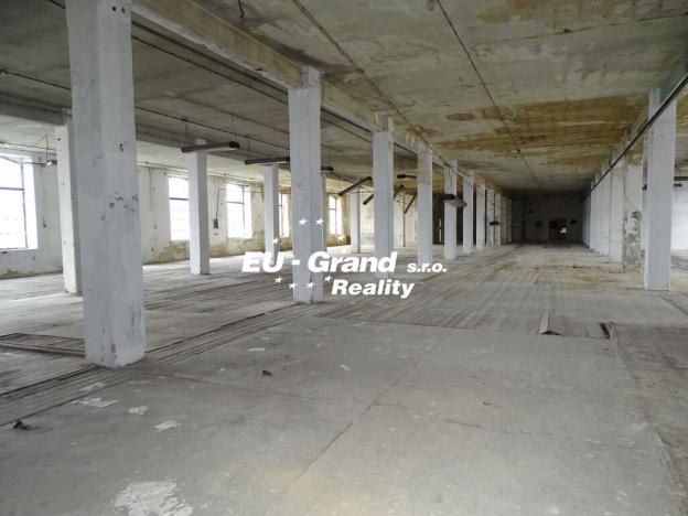 Pronájem skladu, Rumburk, Jiříkovská, 3900 m2
