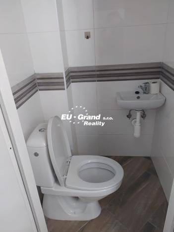 Pronájem kanceláře, Zákupy, 250 m2